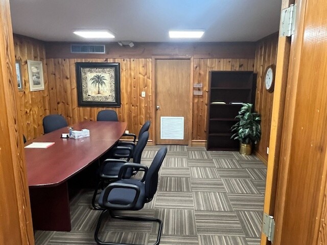 More Photos Of 180 NW 3rd Ave, Okeechobee Office For Sale