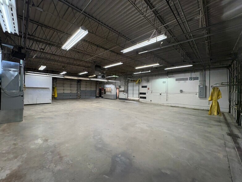 More Photos Of 1075 Lebanon Rd, Danville Warehouse For Lease