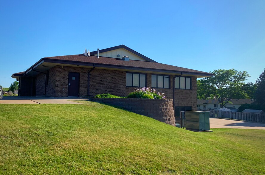 More Photos Of 2678 11th Ave, Sidney Medical For Lease