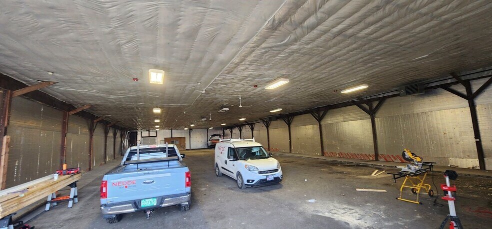 More Photos Of 1 Main St, Vergennes Warehouse For Lease