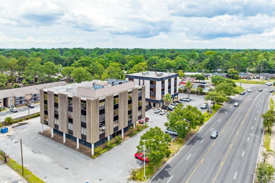 More Photos Of 601 Bel Air Blvd, Mobile Office For Lease