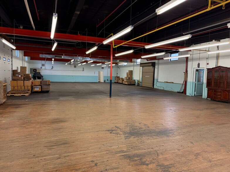 More Photos Of 35 Baker St, Providence Manufacturing For Sale