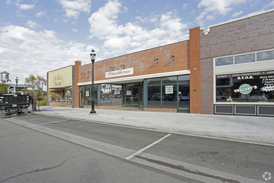 More Photos Of 110 W Main St, Grand Prairie Storefront For Lease