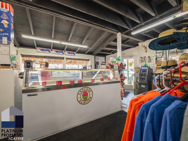 More Photos Of 21405 Kortes Rd, Alcova Hotel For Sale