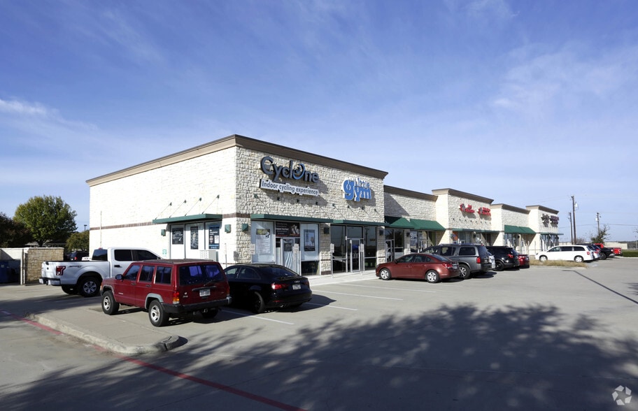 More Photos Of E Broad @ Regency Pky, Mansfield Unknown For Lease