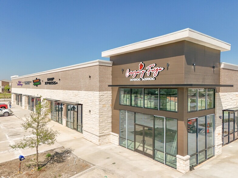 More Photos Of 960 W Exchange Pky, Allen General Retail For Sale