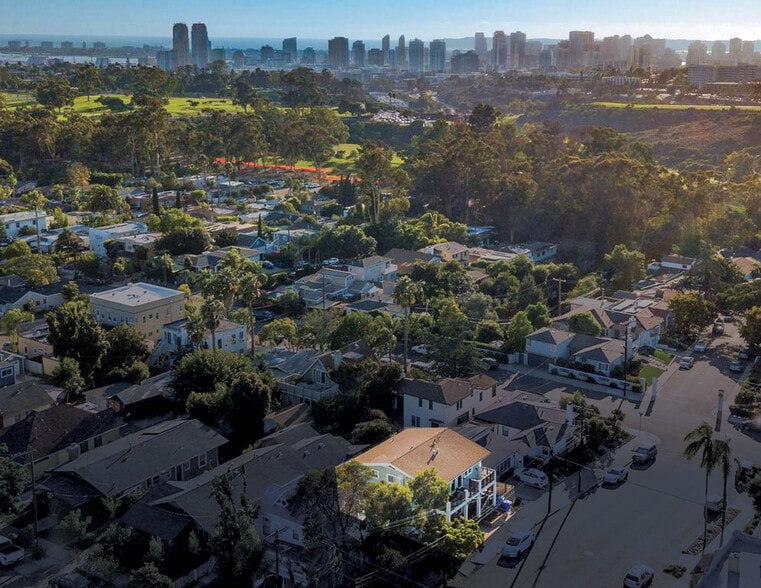 Primary Photo Of 2919 Ivy St, San Diego Apartments For Sale