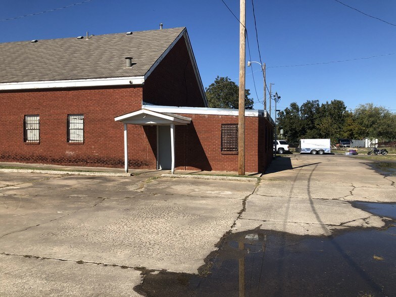 More Photos Of 5900 S Pennsylvania Ave, Oklahoma City Freestanding For Lease