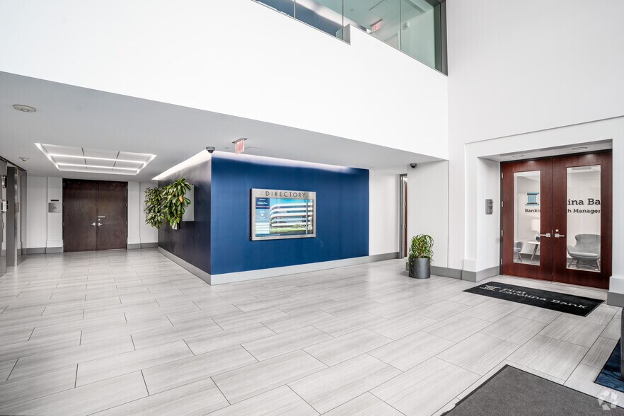 More Photos Of 2626 Glenwood Ave, Raleigh Office For Lease