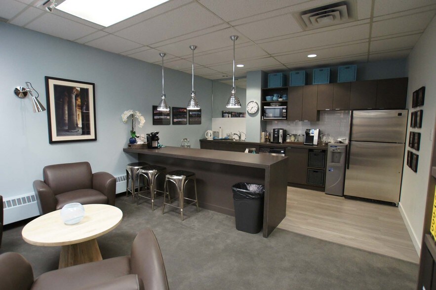More Photos Of 602 12th Ave SW, Calgary Office For Sale