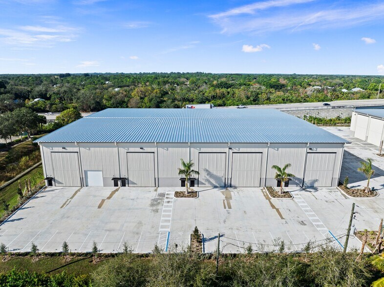 More Photos Of 1330 SW Commerce Way, Stuart Warehouse For Lease