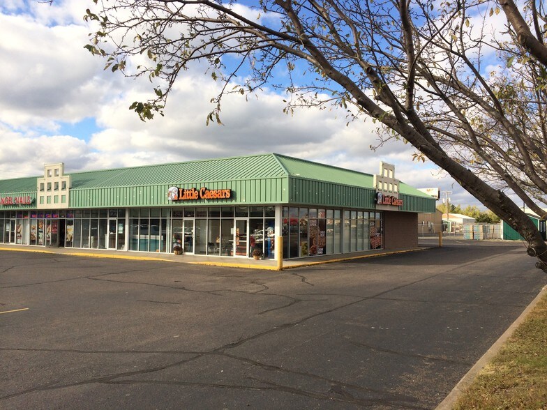 More Photos Of 2460-2500 S Main St, Rice Lake General Retail For Lease