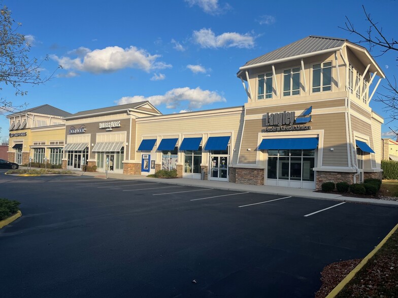 Primary Photo Of 2090 Princess Anne Rd, Virginia Beach Bank For Lease