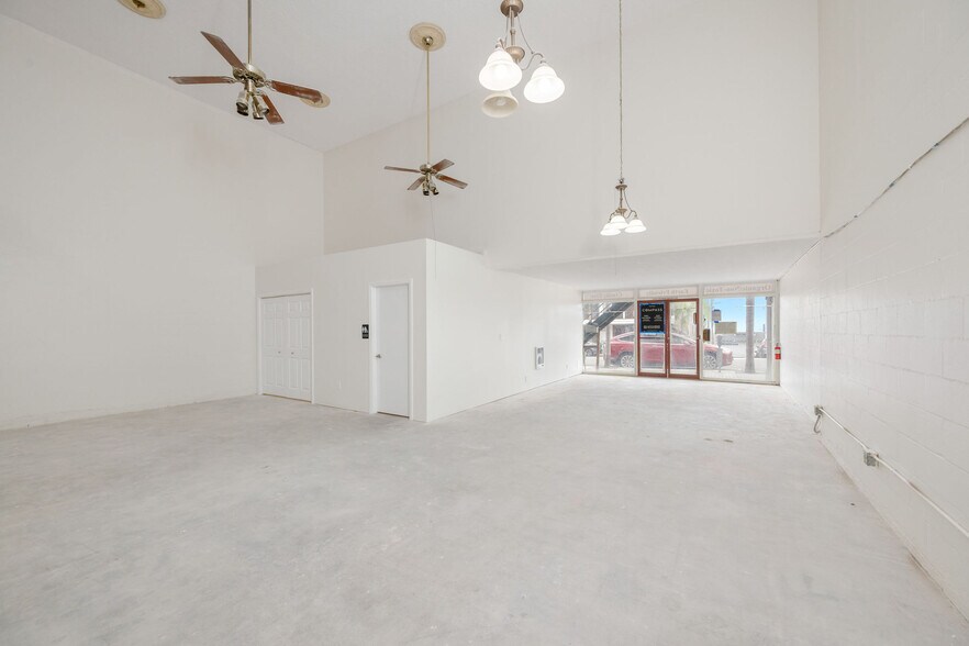 More Photos Of 808 Manhattan Ave, Manhattan Beach Office Residential For Lease