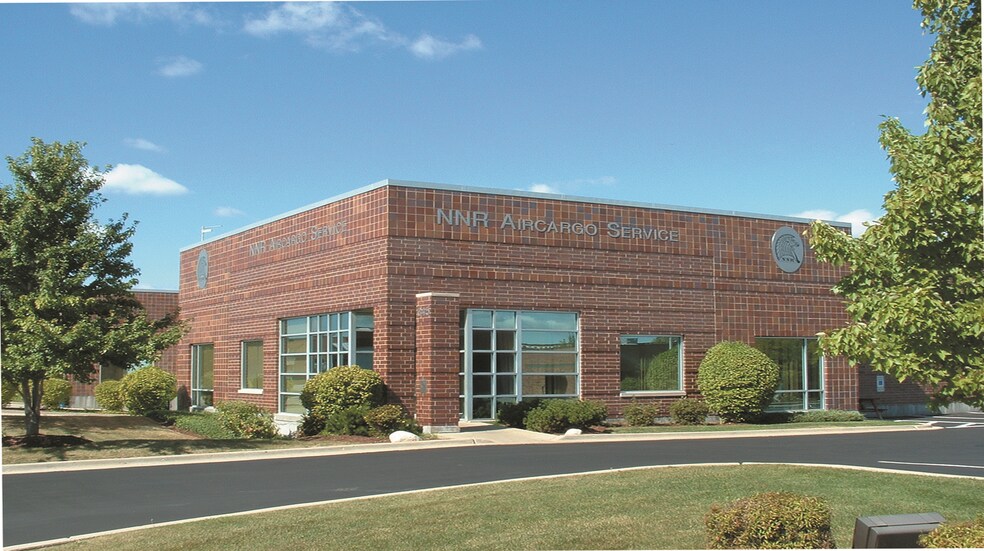 More Photos Of 345 Richert Rd, Wood Dale Warehouse For Lease