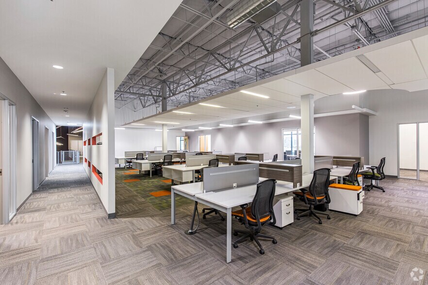 More Photos Of 5475 S Decatur Blvd, Las Vegas Research And Development For Lease