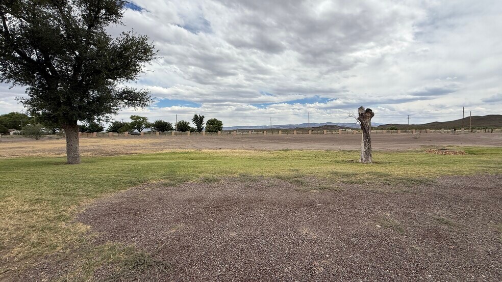 More Photos Of 8610 HWY 17, Balmorhea Specialty For Sale