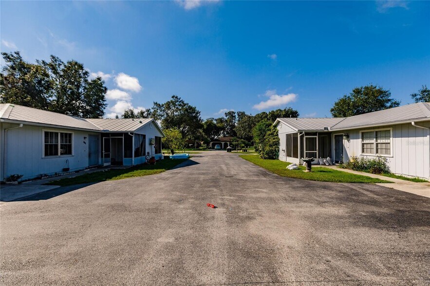 More Photos Of 1956 SE Cherry Dr, Arcadia Specialty For Sale
