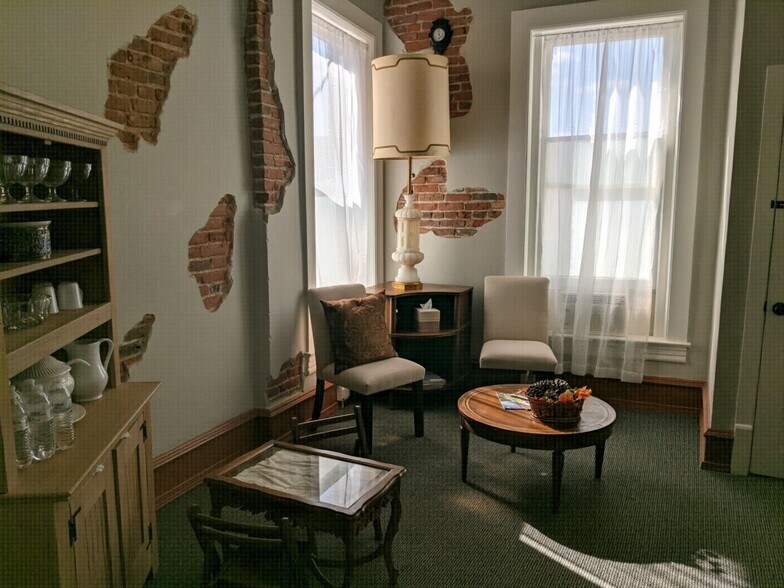 More Photos Of 8 Court St, Jackson Loft Creative Space For Lease