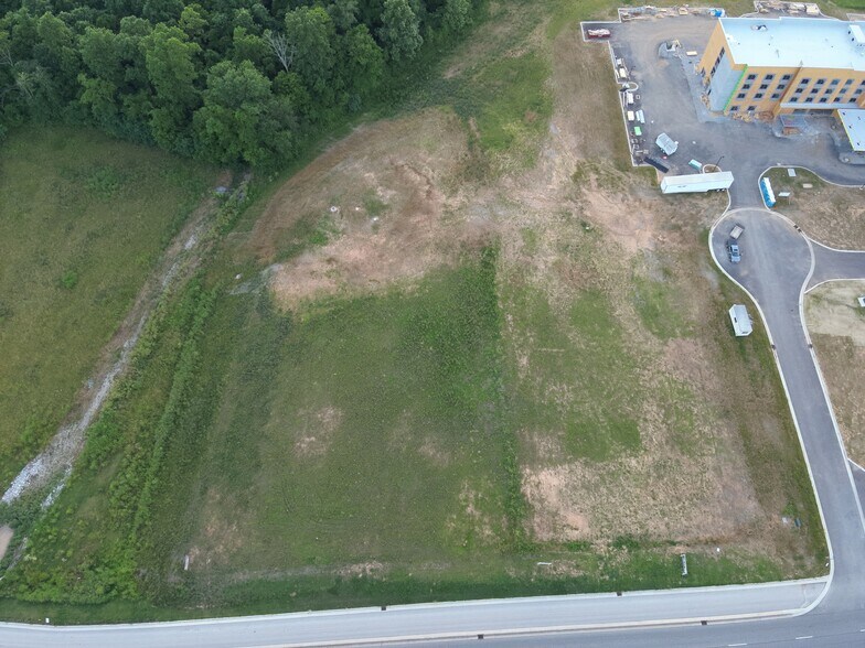 More Photos Of 105 Hampton Lot 6 way, Lawrenceburg Land For Sale
