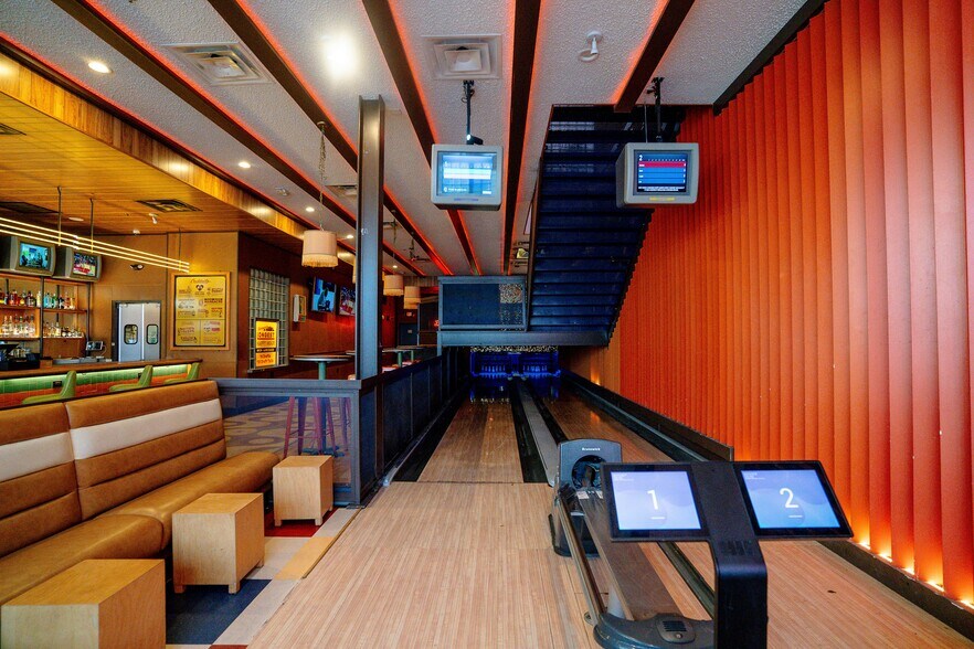 More Photos Of 2416 Brazos St, Houston Bar For Lease