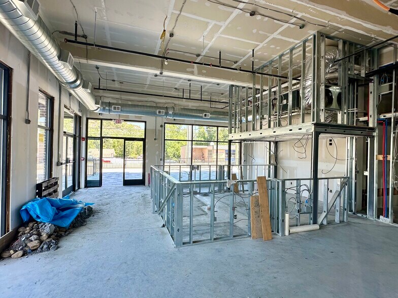 More Photos Of 57 Hamburg Tpke, Riverdale Restaurant For Lease