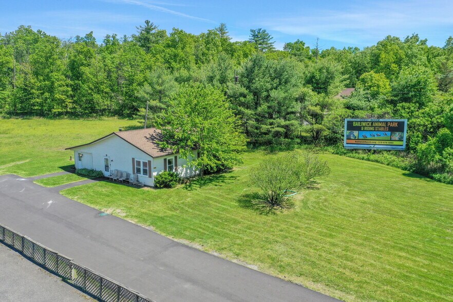 More Photos Of 3582-3586 NY-32, Saugerties Apartments For Sale