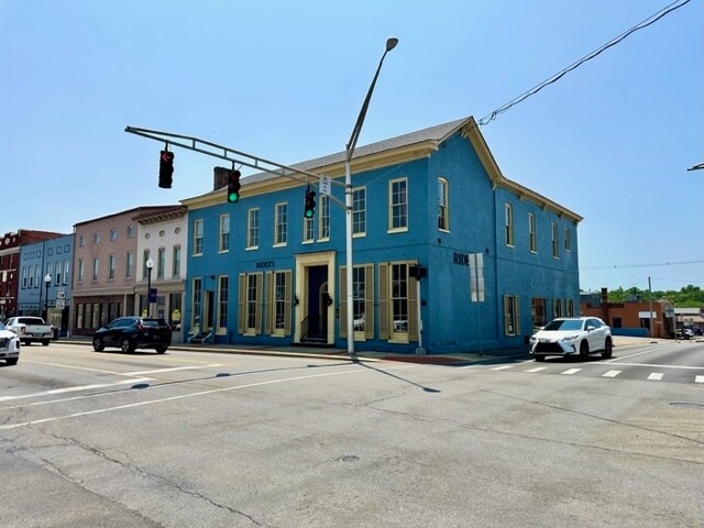 More Photos Of 136 Dixie Ave, Elizabethtown Office For Sale