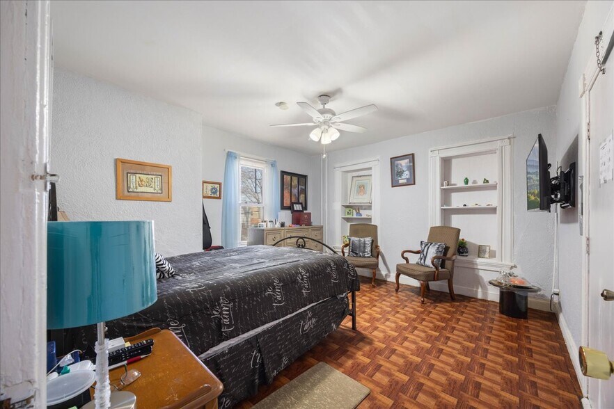 More Photos Of 49 LAKE St, West Harrison Restaurant For Sale