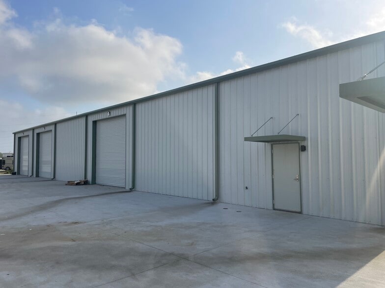 More Photos Of 2023 H O Mills hwy, Port Arthur Warehouse For Lease
