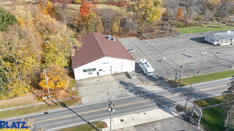 More Photos Of 409 E Main St, Andover Flex For Lease