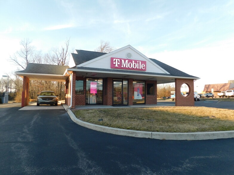 Primary Photo Of 1126 York Rd, Gettysburg General Retail For Sale