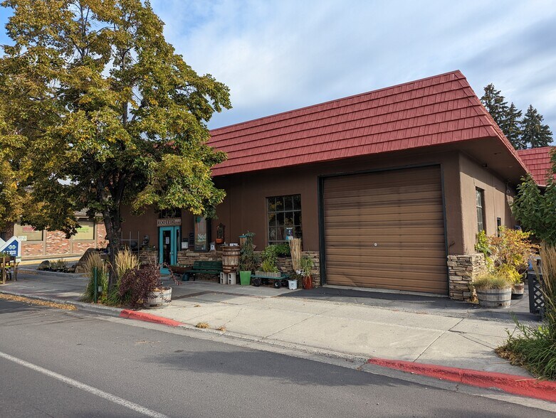 More Photos Of 202 N Main St, Hailey Restaurant For Sale