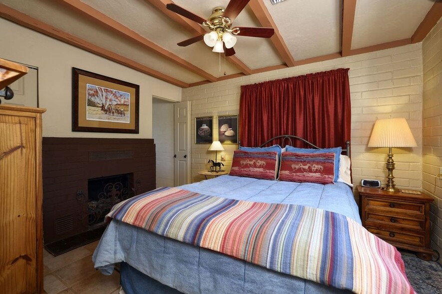 More Photos Of 1401 N Camino Cordon Rd, Tucson Apartments For Sale