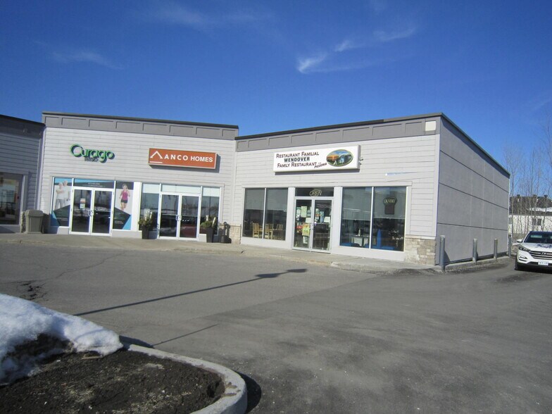 More Photos Of 3184 du Quai Ave, Alfred and Plantagenet Department Store For Lease