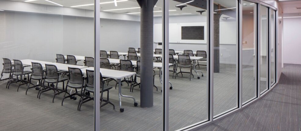 More Photos Of 25 Ottawa Ave SW, Grand Rapids Office For Sale