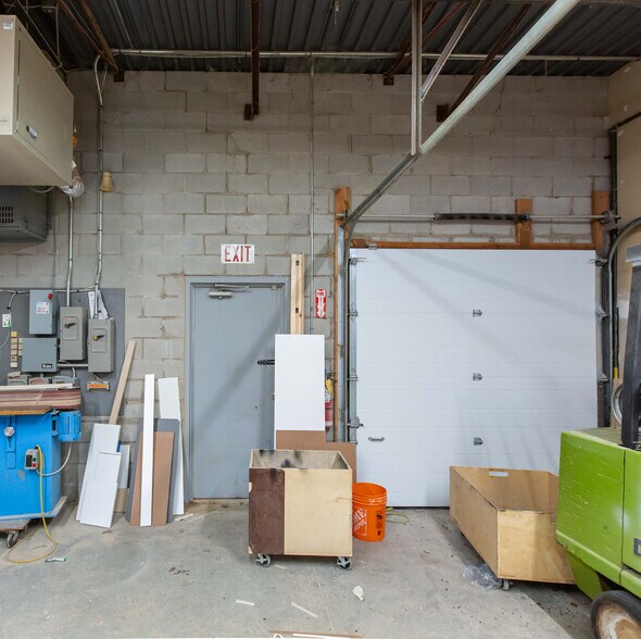 More Photos Of 24 Mcintyre Pl, Kitchener Warehouse For Sale