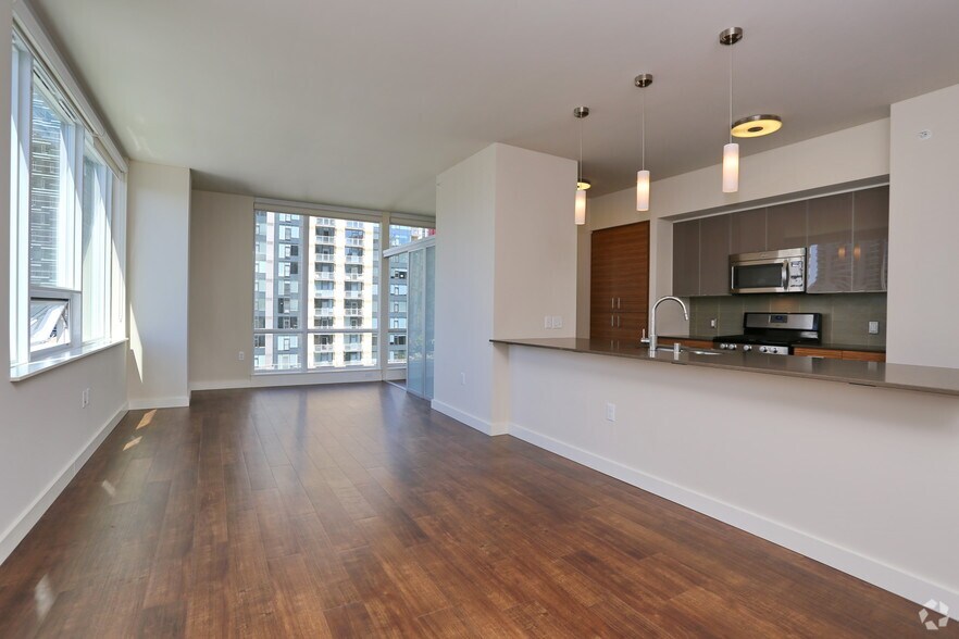 More Photos Of 2105 5th Ave, Seattle Apartments For Lease