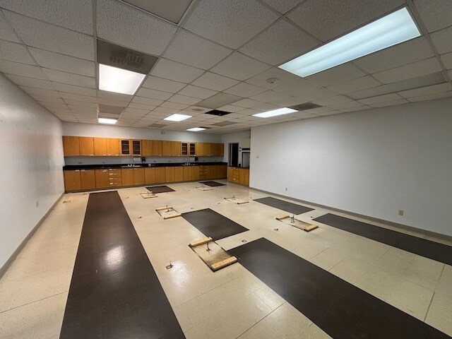 More Photos Of 701 Fairway Dr, Evansville Office For Sale