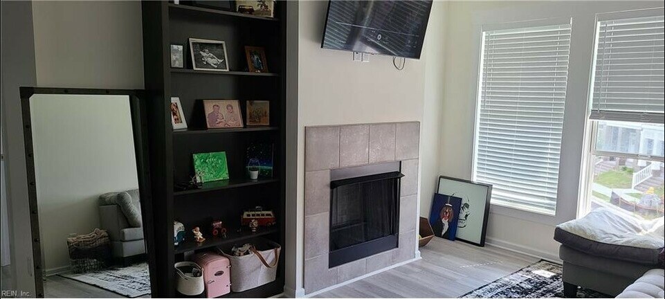 More Photos Of 9650 Shore Dr, Norfolk Veterinarian Kennel For Sale