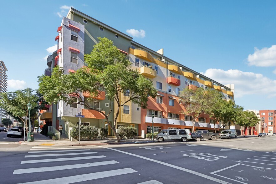 More Photos Of 1501 India St, San Diego Apartments For Sale