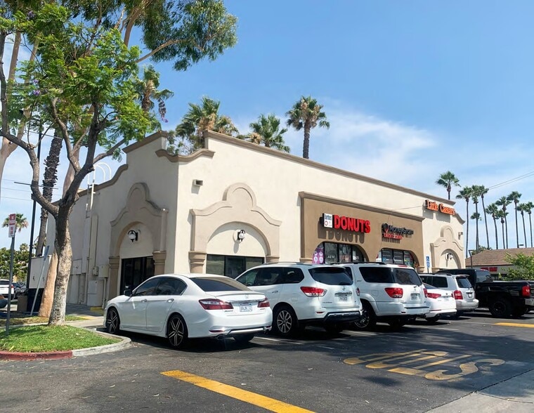 More Photos Of 12101-12171 Carson St, Hawaiian Gardens Unknown For Lease