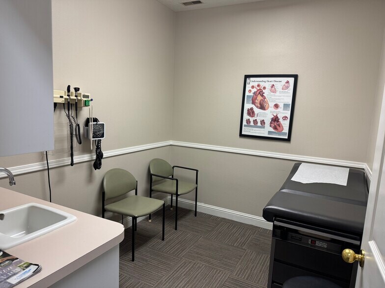 More Photos Of 97 Professional Way, Payson Office For Sale