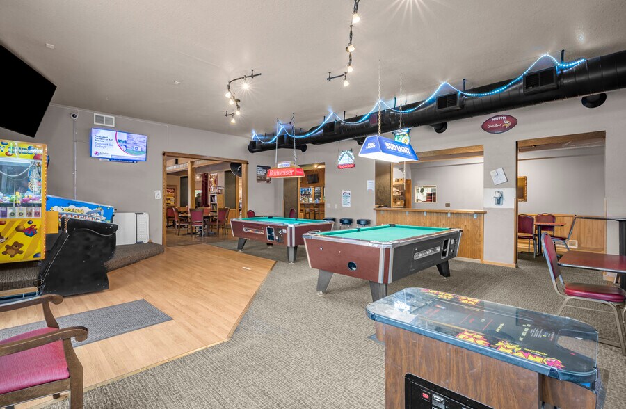 More Photos Of 104-112 Main St, Wanamingo General Retail For Sale