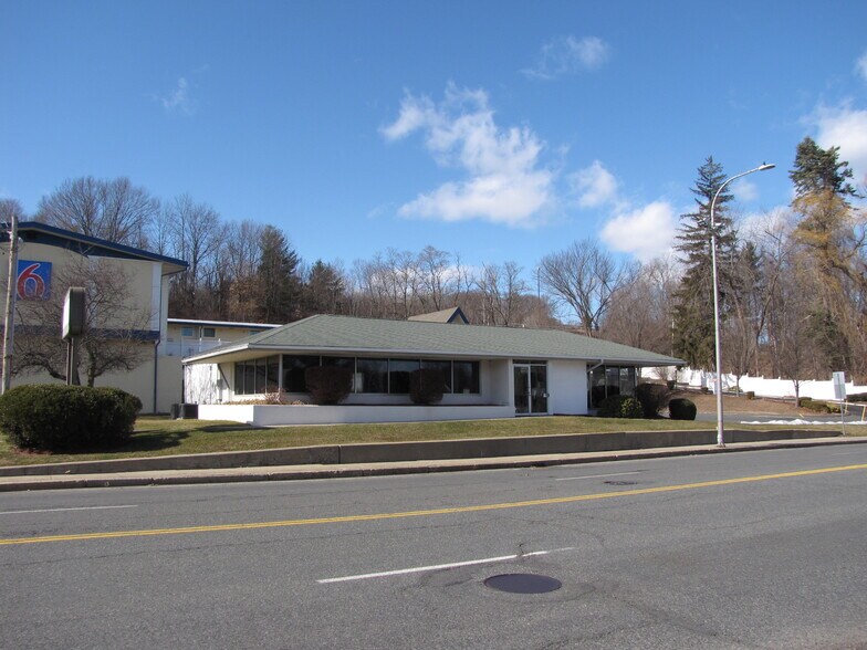 More Photos Of 1515 Northampton St, Holyoke Bank For Sale