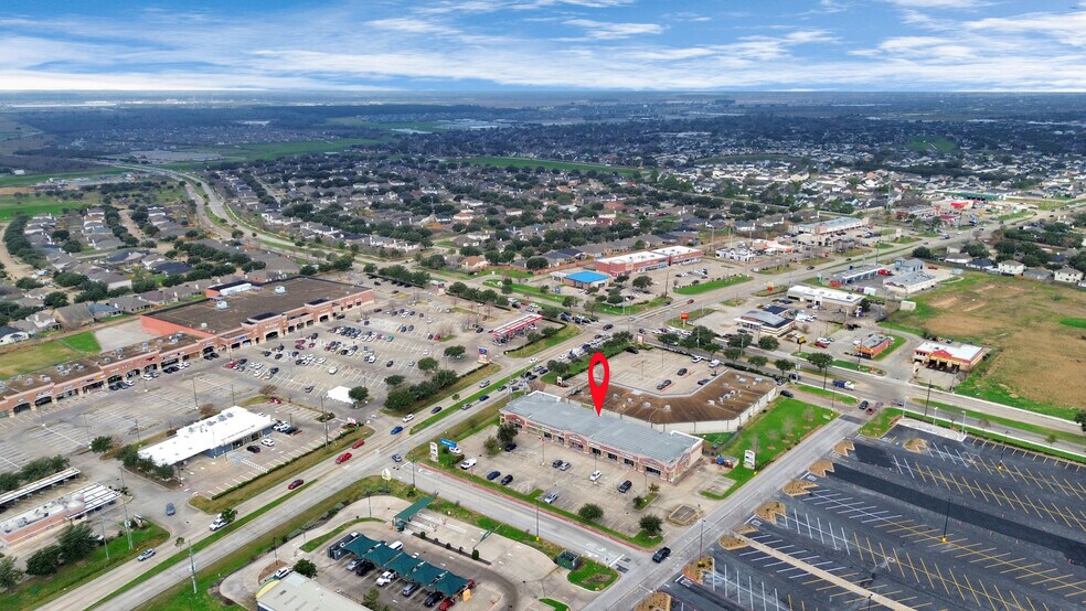 More Photos Of 6052 N Fry Rd, Katy Storefront For Lease