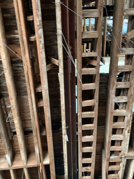 More Photos Of 202 E Main St, Henderson Loft Creative Space For Sale