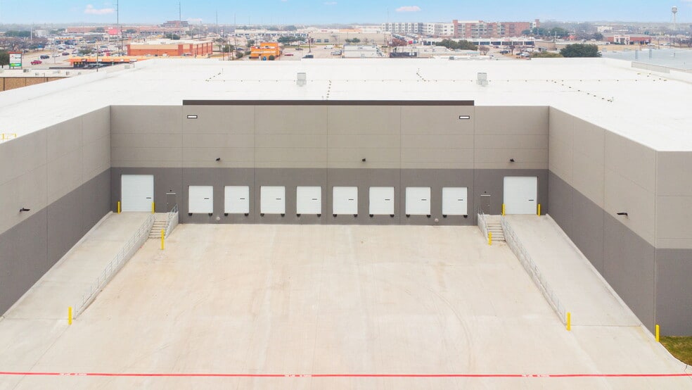 More Photos Of 3301 Enterprise Dr, Rowlett Warehouse For Sale