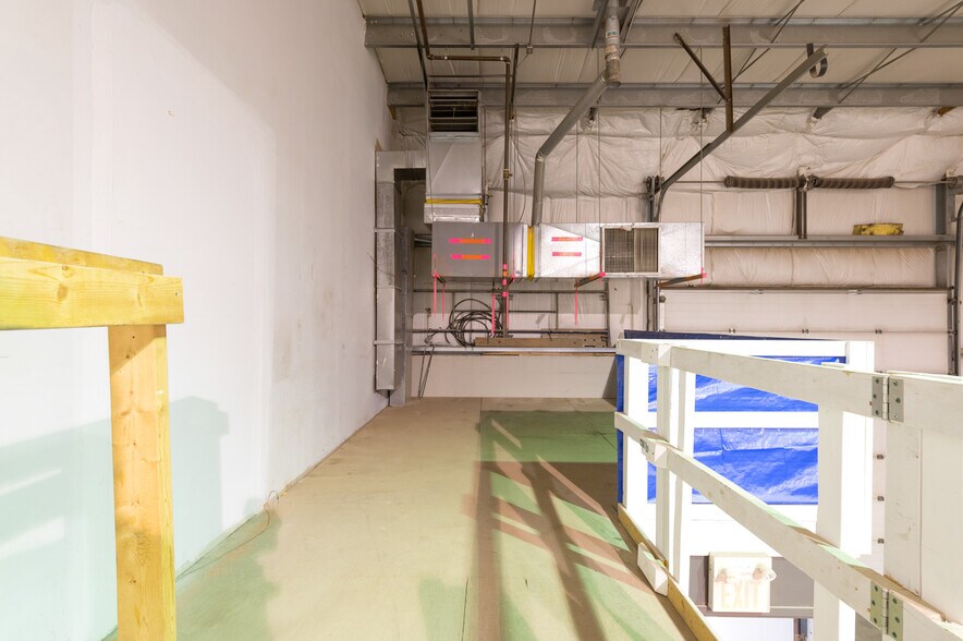 More Photos Of 191 MacKay Cres, Wood Buffalo Warehouse For Lease