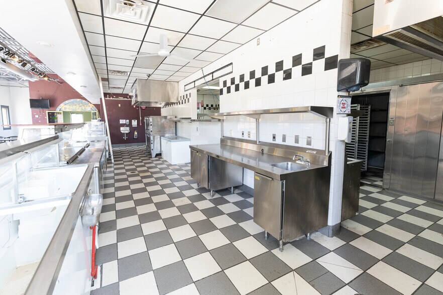 More Photos Of 1088 S University St, Mount Pleasant Restaurant For Lease